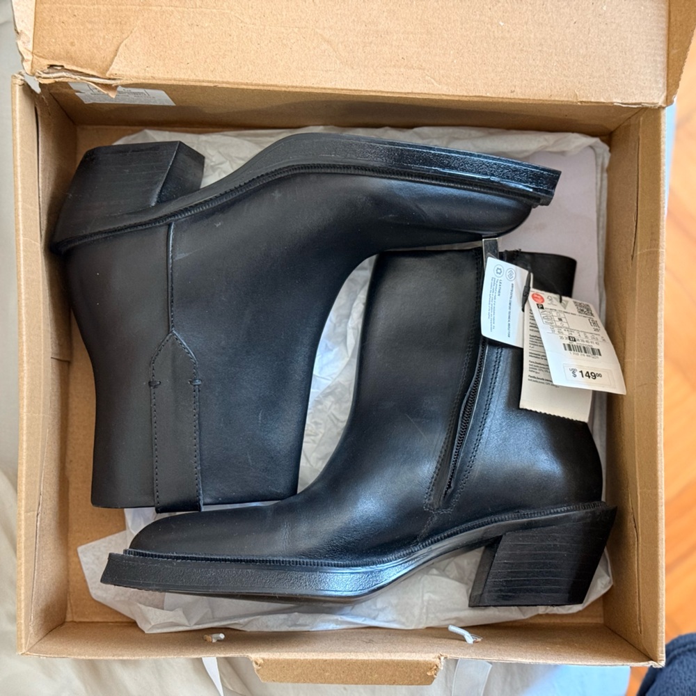 ✨ ZARA Black Leather Cowboy Ankle Boots – Size 37 / US 6.5 – NEW - Picture 12 of 12